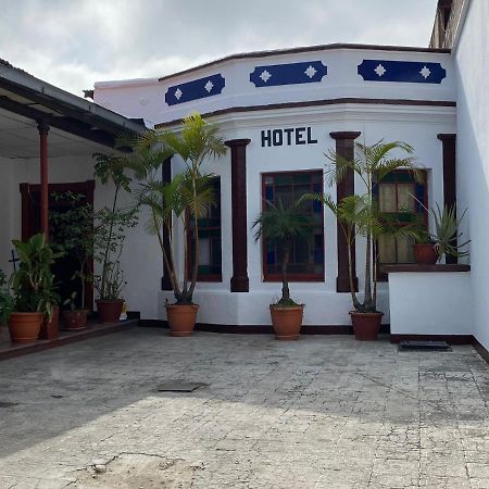 Hotel Malybu Guatemala City ภายนอก รูปภาพ